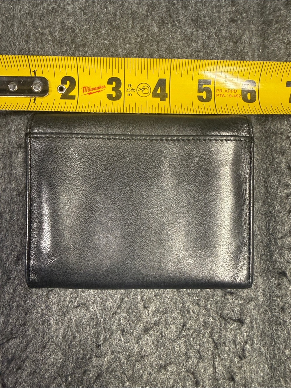 The Sak Black Leather Compact Fold Wallet - Picture 4 of 8
